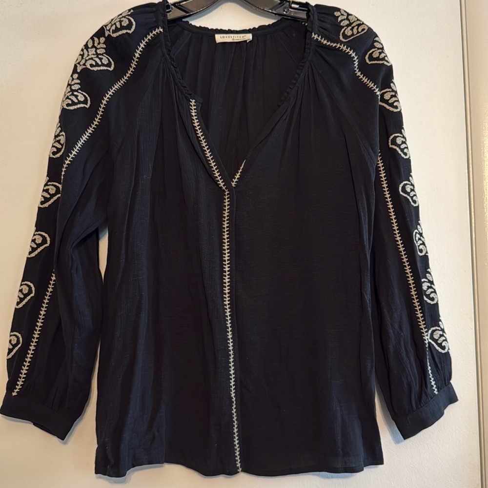 Lovestitch Top